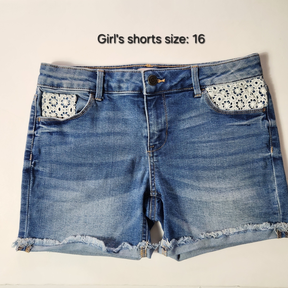 🩷SO Light Blue Denim Girls' Shorts with Eyelet Pockets Size: 16